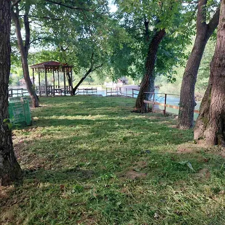 Lodge Carmenta Lake Bihać